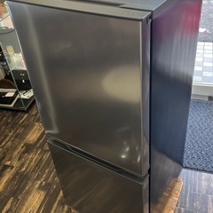 M【中古品】AQUA アクア 冷凍冷蔵庫 135L 低温フリーケース 自動霜取り機能付き 2023年製 生活家電 キッチン家電の画像