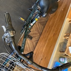 【チェーン新品！】 LEDオートライト　6段変速　26インチ自転車　モスグリーンの画像