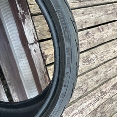 215/35R19サマータイヤ　1本
の画像