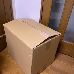 新品段ボール箱5枚の画像