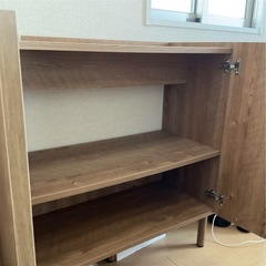 lowya キャビネットの画像