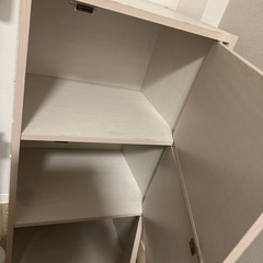 3段収納棚の画像