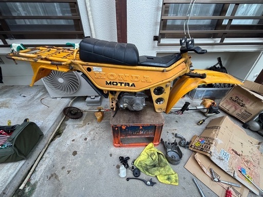 ホンダ　モトラ　レストアベース