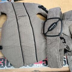 0719-127 抱っこ紐　BABYBJORNの画像
