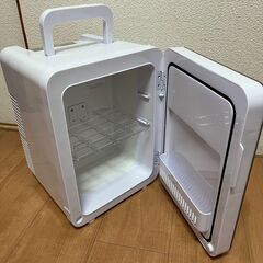 小型 冷温庫 10L EENOUR（電源: コンセント・シガーソケット）の画像