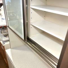《売約済》【武蔵小山店】 ニトリ アルミナ 120KBWH　食器棚 キッチン収納 レンジ台 ガラス扉 ホワイト キッチンボード キッチンキャビネット 家具 中古家具 キッチンラック 収納棚 白 清潔感 引き出しの画像