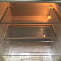 2023年製 極上超美品 中古 Haier ハイアール 2ドア冷蔵庫 2023年製 BR-85A 85L 動作確認済 ORIGINALBASIC お手入れしやすいガラストレイ  耐熱性能天板 2ドア冷蔵庫 【糸島市内 送料無料】250719-1の画像