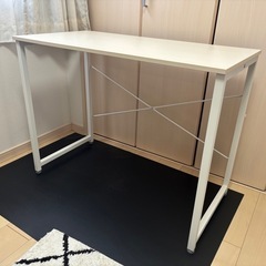 ニトリ　デスクテーブルの画像