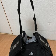 adidas ダッフルバッグの画像