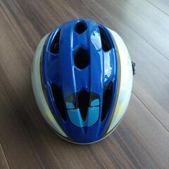 自転車ヘルメットの画像
