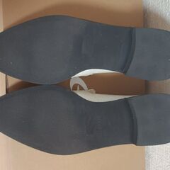 【最終値下げ】Charles and Keith クラシック スクエアトゥローファー 24.5cmの画像