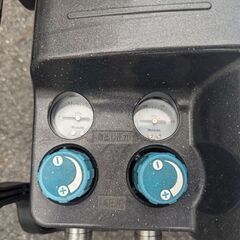 【美品】makita マキタ エアコンプレッサー AC220N 60Hzの画像