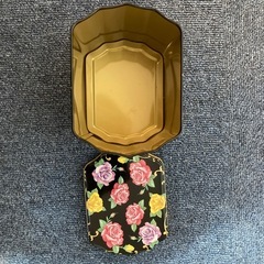 ANNA SUI 缶の画像