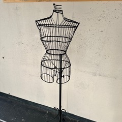 ブラックワイヤー　トルソーの画像