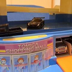 スーパーオート トミカビル(車両はサンプルのため付属しません)の画像