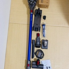 特割　ダイソン掃除機セット➕余分バッテリーの画像