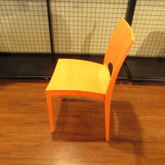 家具 UQUN チェア オレンジ 【コンプオフ金沢野々市店】の画像