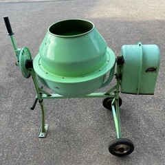 コンクリートミキサー　ナカトミ　まだ使えます。
の画像