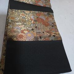 金糸の豪華な六通帯の画像