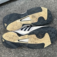 adidas 24.5 テニスシューズの画像