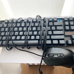 キーボードマウスの画像