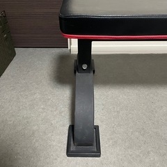 フラットベンチ 筋トレ の画像