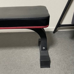 フラットベンチ 筋トレ の画像
