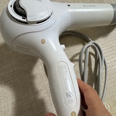 ヘアビューロンドライヤーの画像