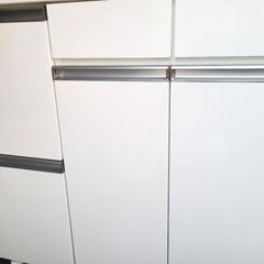 ミラーホワイト　キッチン棚の画像