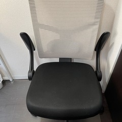 　ニトリ　オフィスチェア　椅子の画像