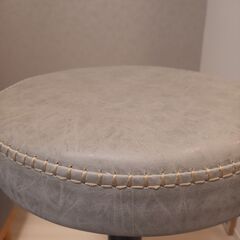 カウンターチェア（グレー）の画像