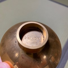 金の盃の画像