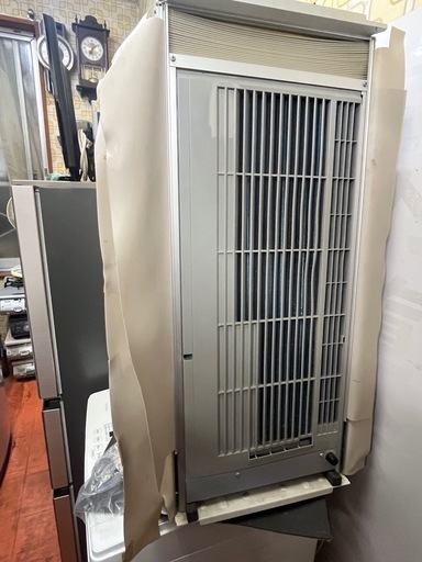 ハイアール窓エアコン20年100v1、4-1、6kw 仙台市内無料配達