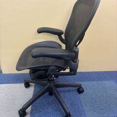 【直接引取限定】ハーマンミラー　アーロンチェア　Bサイズの画像