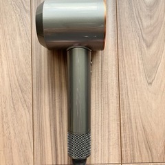 dyson-ダイソン-ヘアードライヤーの画像