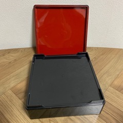 お重一段　プラスチック　18.5✖️18.5の画像