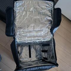 ウーバー　配達バックの画像