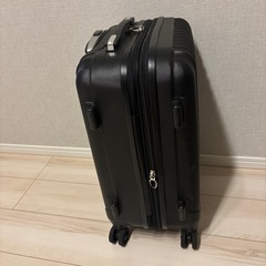 機内持ち込みサイズ　キャリーケースの画像