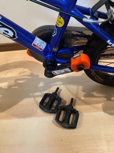 D-bike ディ・バイク 16 インチ幼児用ストライダー兼自転車