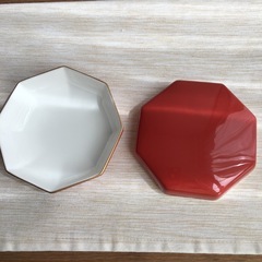 NIKKOニッコー  蓋物 八角小物入れ  きれいな朱色 の画像