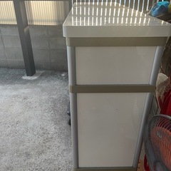 8月中で処分します‼️キッチンボード　カウンターの画像