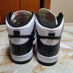 NIKE  ハイカットスニーカーの画像