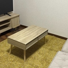 ラグ　【クリーニング済み】イエロー　180×130の画像