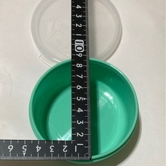 新品　未使用　食品用タッパー5個 シール容器　new plastic food containerの画像