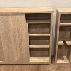 条件ありでこの価格！。おしゃれスライド式収納棚(縦型の棚付き)の画像