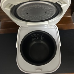 炊飯器
の画像