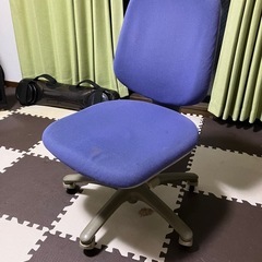 椅子2個の画像