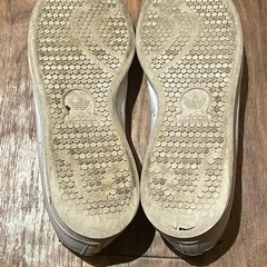 白 スタンスミス 傷やハゲありの画像