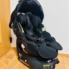 apricaマモリラ ISOFIX 回転式チャイルドシートの画像