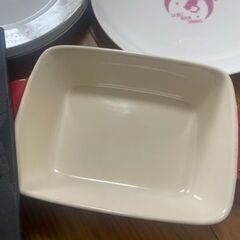 キッチン用品まとめ売り(調理器具,食器グラタン用耐熱皿付き))の画像